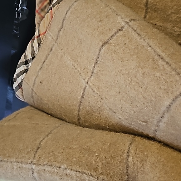 ❣️Burberrys Blanket❣️ - Picture 8 of 9